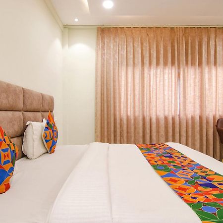 Fabhotel Prism Grand Zirakpur Exterior photo
