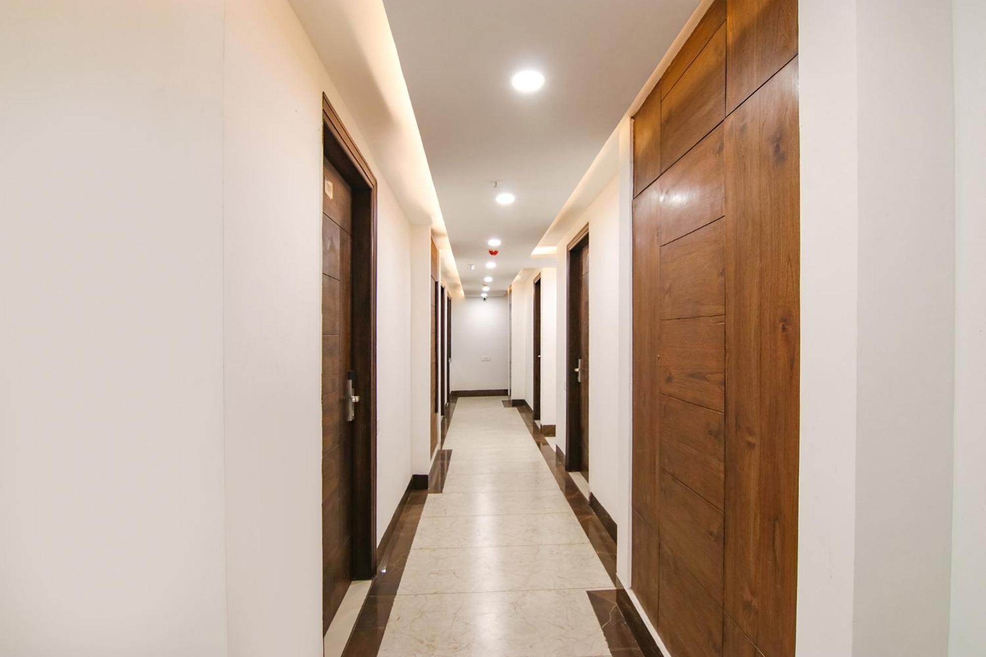 Fabhotel Prism Grand Zirakpur Exterior photo